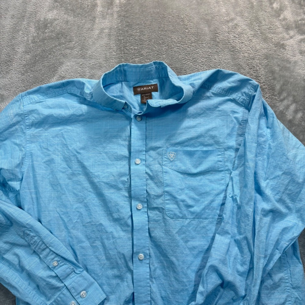 Ariat Button Down Shirt Mens Large Light Blue Textured Slub Long Sleeve Cotton